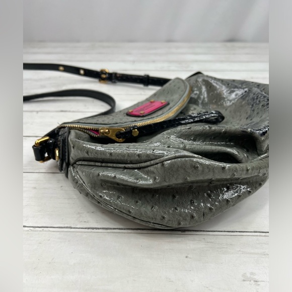 Marc by Marc Jacobs Coated Ostrich PVC Crossbody Gray Bag Purse - Picture 8 of 16